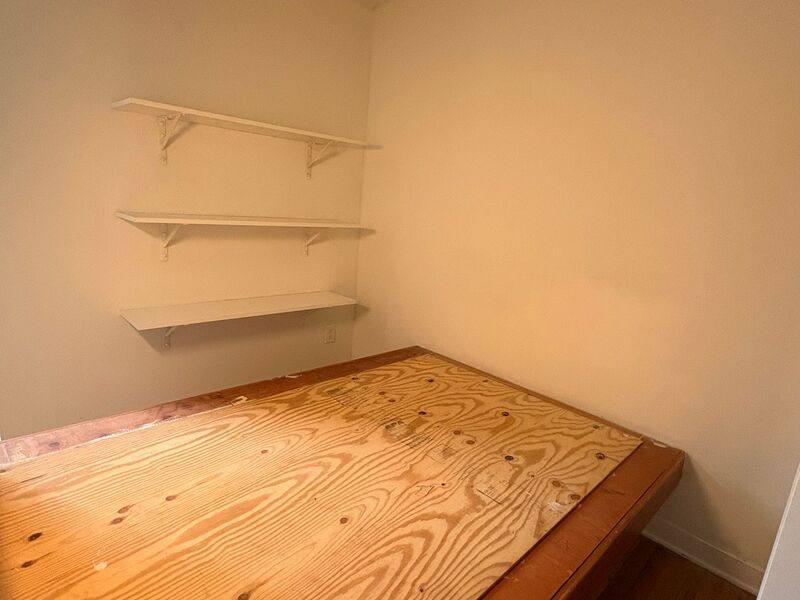 Apartment for rent at 17 W Preston St #15E, Baltimore, MD 21201