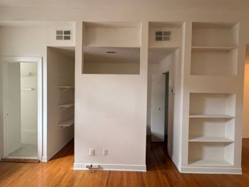 Apartment for rent at 17 W Preston St #15E, Baltimore, MD 21201