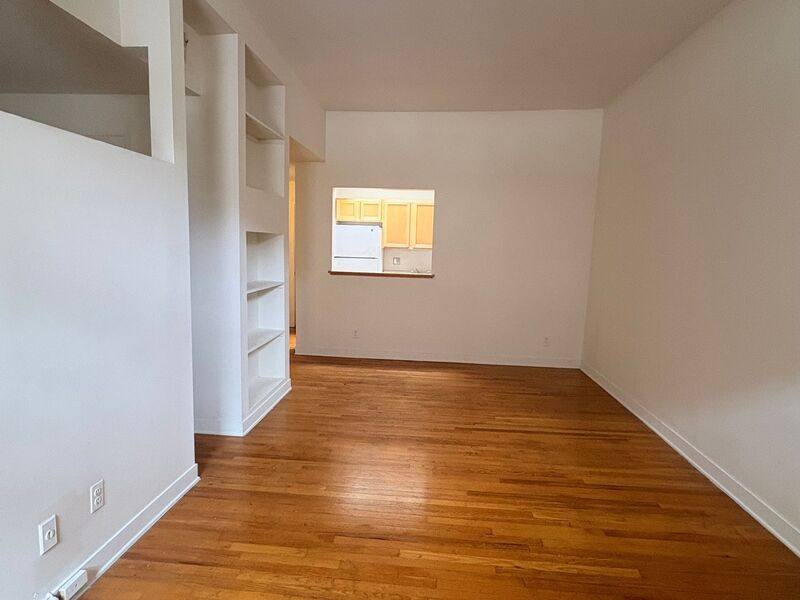 Apartment for rent at 17 W Preston St #15E, Baltimore, MD 21201