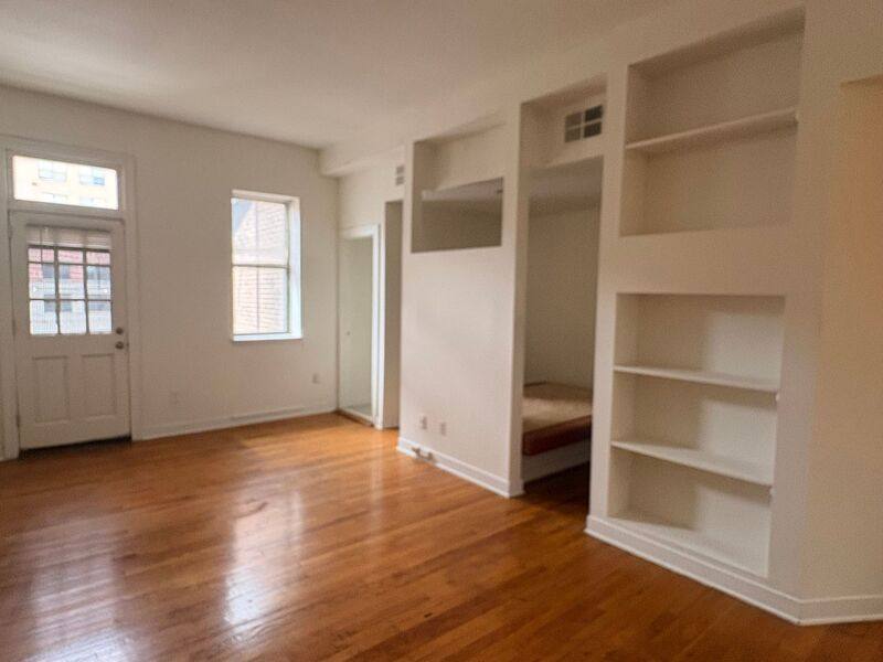 Apartment for rent at 17 W Preston St #15E, Baltimore, MD 21201