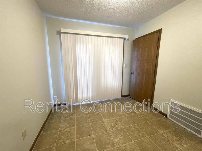 Apartment for rent at 1305 Copeland #A, Marion, IL 62959