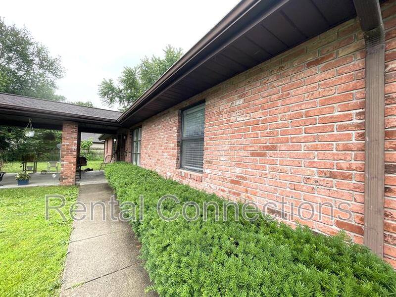 Apartment for rent at 1305 Copeland #A, Marion, IL 62959