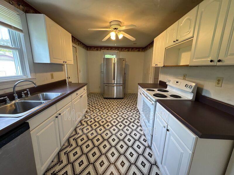 House for rent at 1719 Kissingbower Rd, Augusta, GA 30904