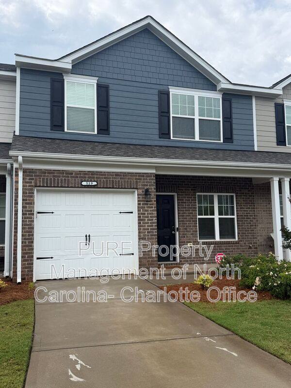 Townhouse for rent at 519 San Marco Dr, Gastonia, NC 28056