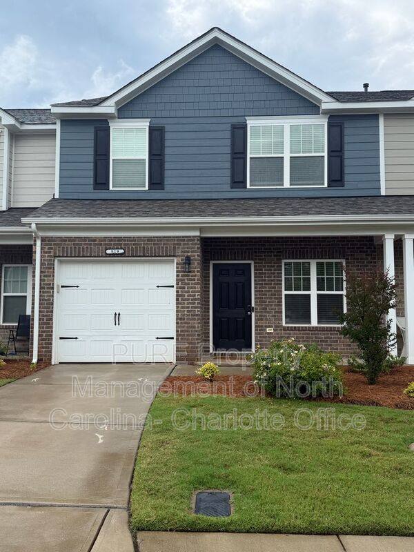 Townhouse for rent at 519 San Marco Dr, Gastonia, NC 28056