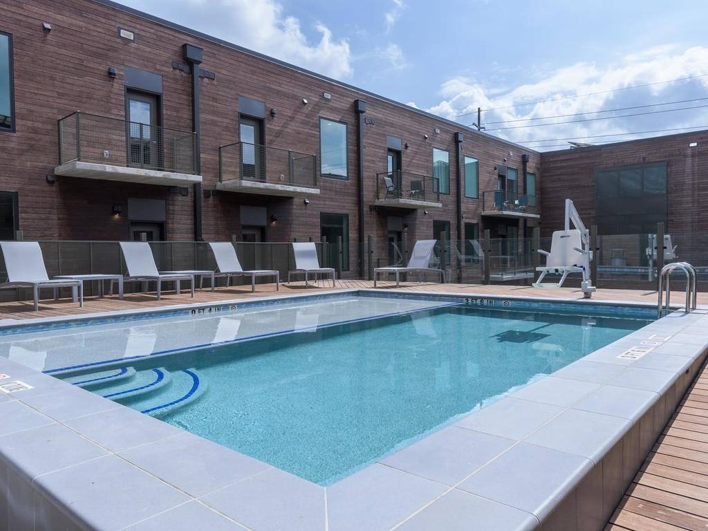 Apartment for rent at 1800 E 4th St, Austin, TX 78702