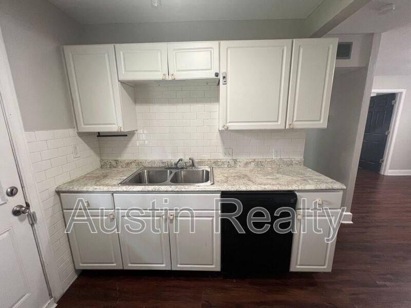 House for rent at 8713 Maryknoll Ave, Saint Louis, MO 63114