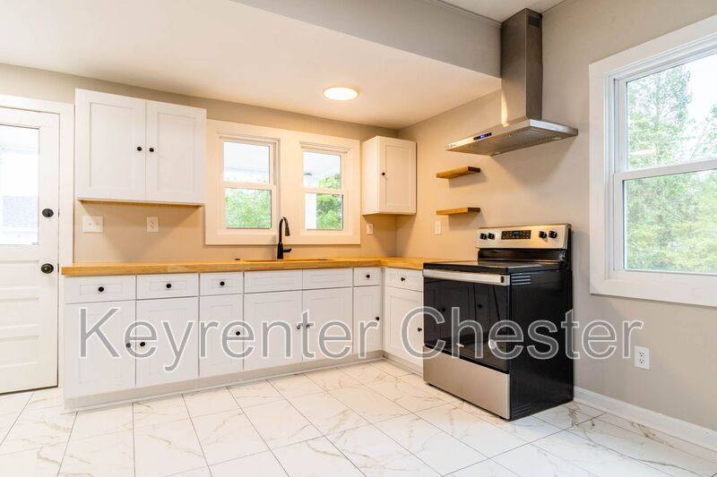 House for rent at 3502 Oaklawn Blvd, Hopewell, VA 23860