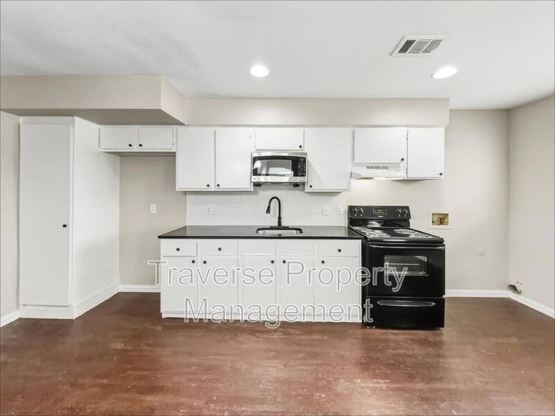 Apartment for rent at 1215 Lowe St, Fort Worth, TX 76110