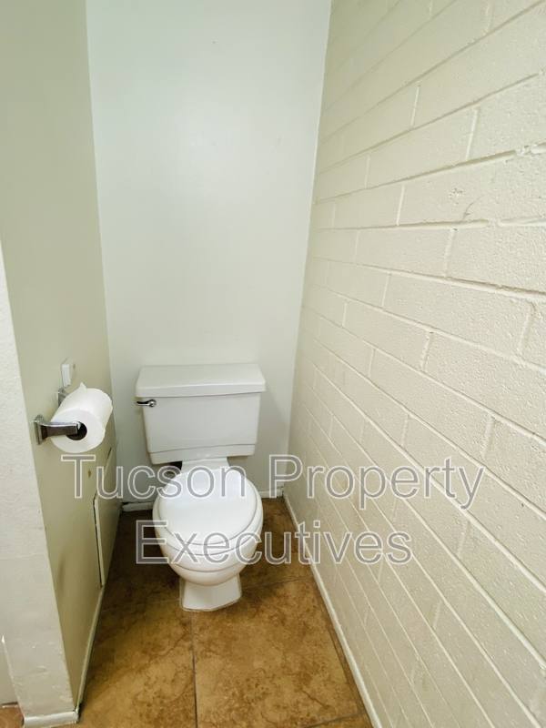 Townhouse for rent at 4239 E Lee St, Tucson, AZ 85712