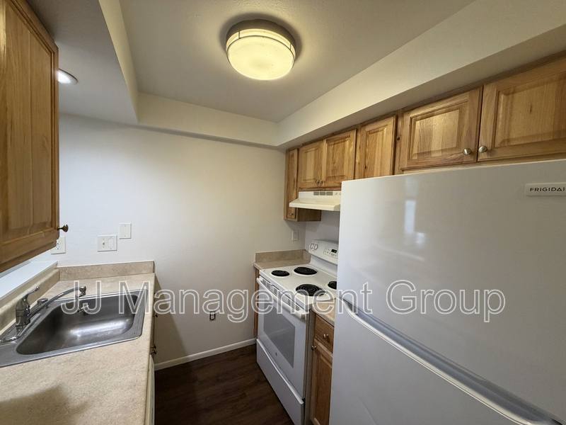Apartment for rent at 3414 S Grand Blvd #102, Spokane, WA 99203