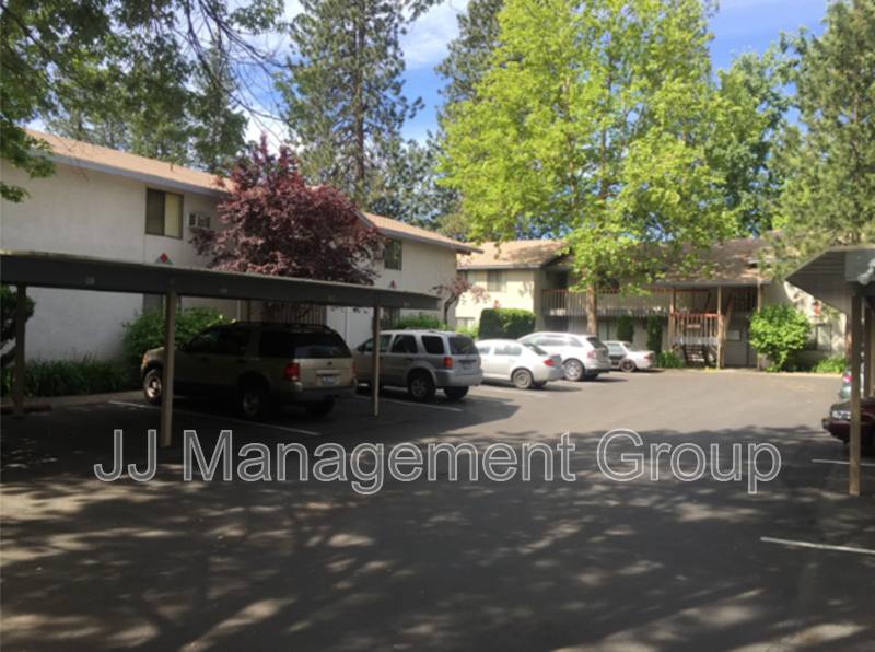 Apartment for rent at 3414 S Grand Blvd #102, Spokane, WA 99203