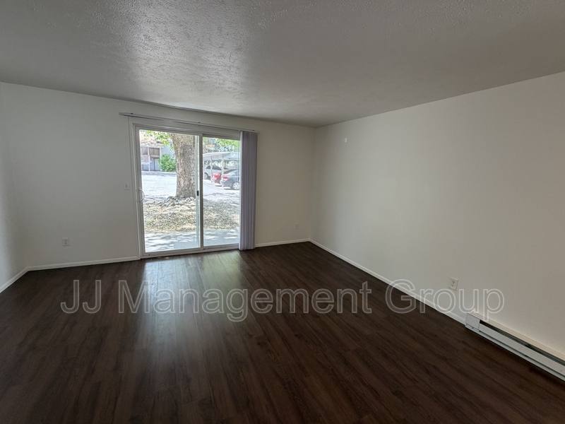 Apartment for rent at 3414 S Grand Blvd #102, Spokane, WA 99203