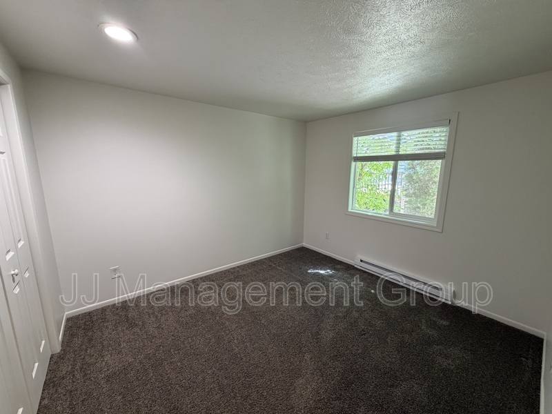 Apartment for rent at 3414 S Grand Blvd #102, Spokane, WA 99203