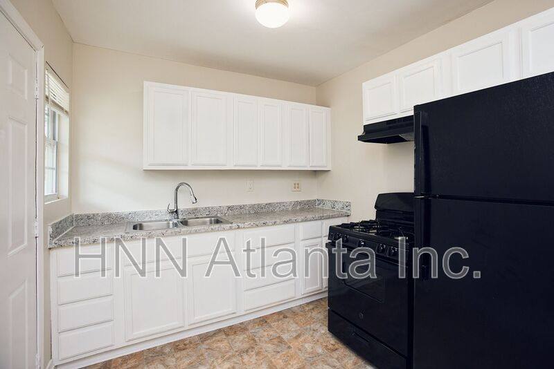 Apartment for rent at 158 Hedges St, Marietta, GA 30008