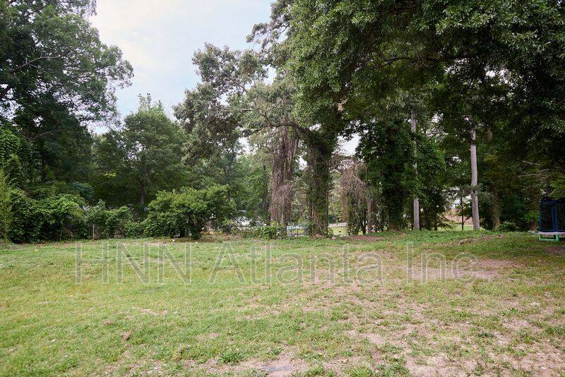 Apartment for rent at 158 Hedges St, Marietta, GA 30008