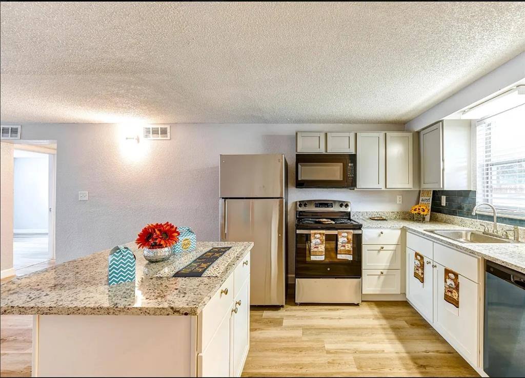 Apartment for rent at 9911 Aquarius Dr, Port Richey, FL 34668