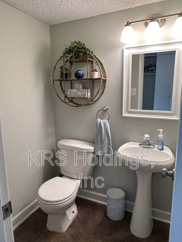 Townhouse for rent at 896 Jamestown Landing Rd, Virginia Beach, VA 23464