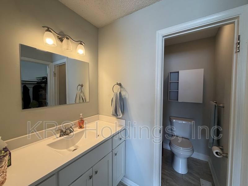Townhouse for rent at 896 Jamestown Landing Rd, Virginia Beach, VA 23464