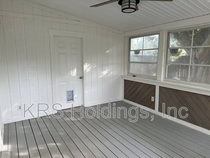 Townhouse for rent at 896 Jamestown Landing Rd, Virginia Beach, VA 23464