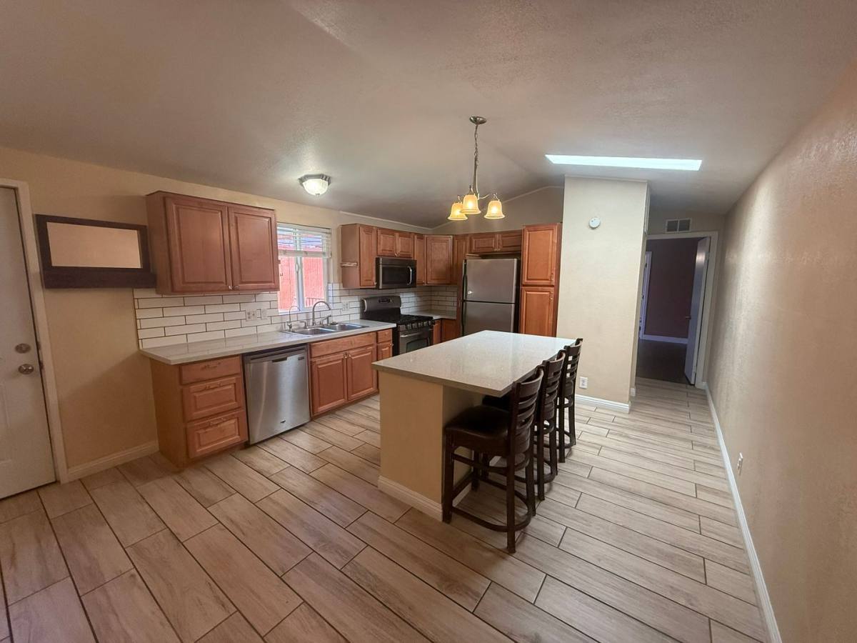 House for rent at 5533 Wheatfield Dr, Las Vegas, NV 89120