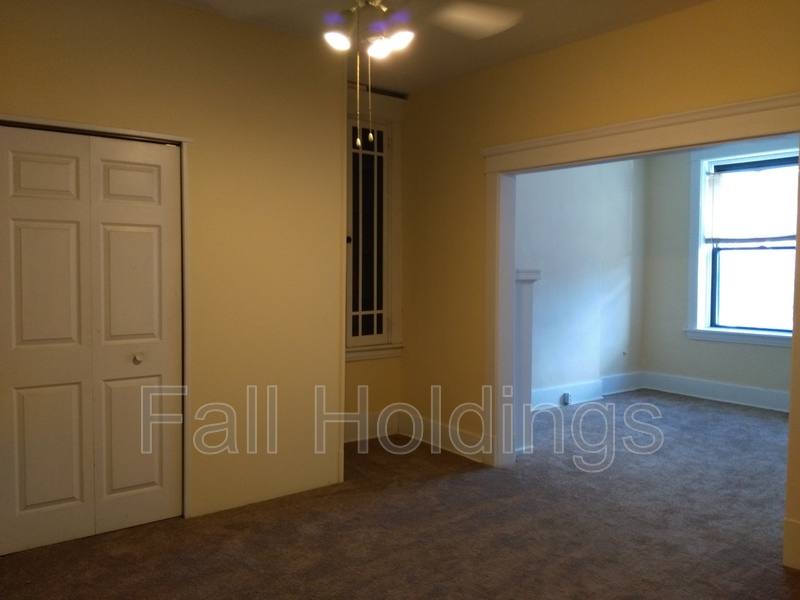 Apartment for rent at 2918-20 W Liberty Ave #2918 B, Pittsburgh, PA 15216