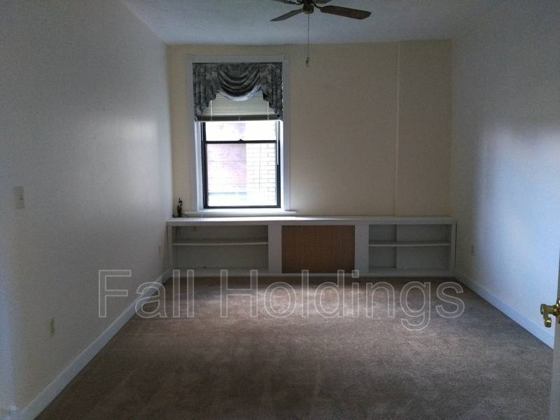 Apartment for rent at 2918-20 W Liberty Ave #2918 B, Pittsburgh, PA 15216