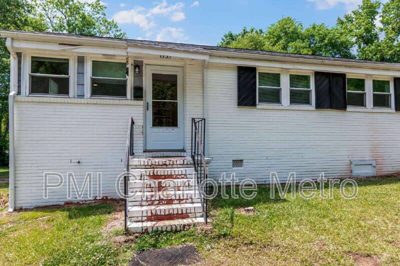 Apartment for rent at 1733 Academy St, Charlotte, NC 28205