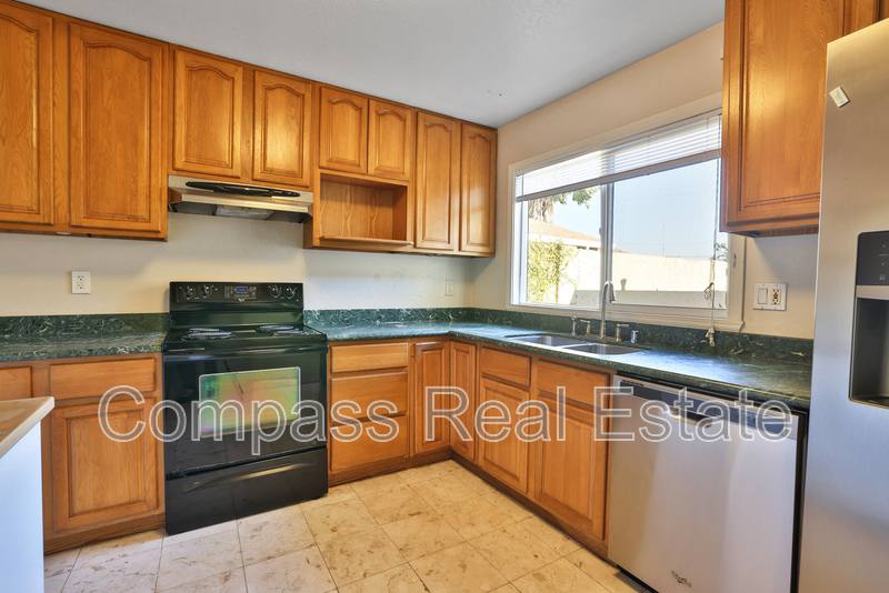 House for rent at 31101 Fredi St, Union City, CA 94587