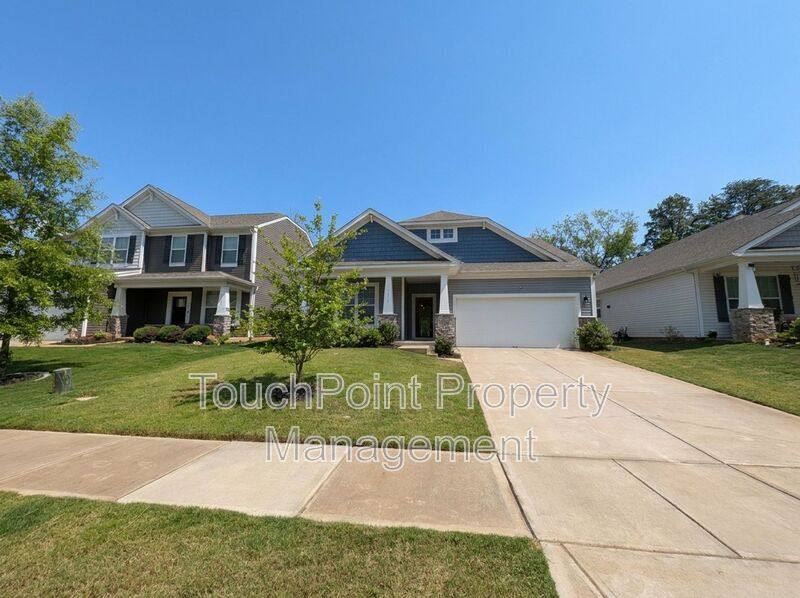 House for rent at 7016 Wheyfield Dr, Charlotte, NC 28215