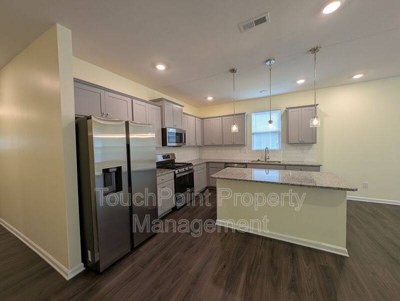 House for rent at 7016 Wheyfield Dr, Charlotte, NC 28215