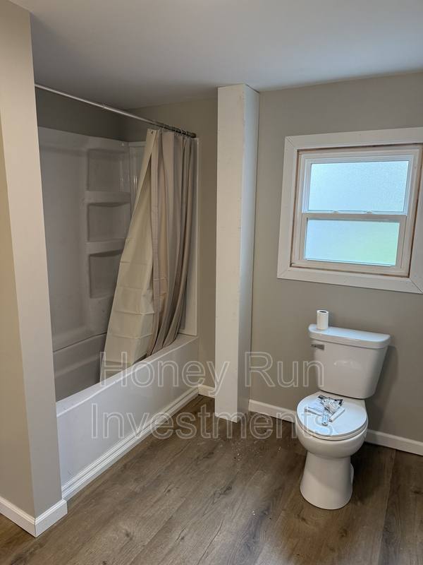 House for rent at 722 N Elizabeth St, Lima, OH 45801