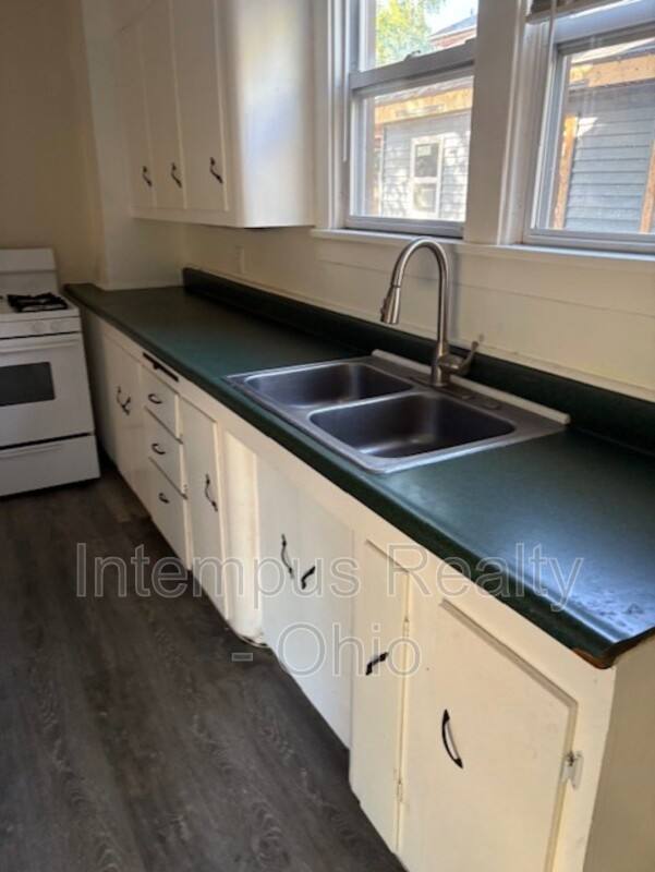 House for rent at 1151 Kenilworth Ave SE, Warren, OH 44484