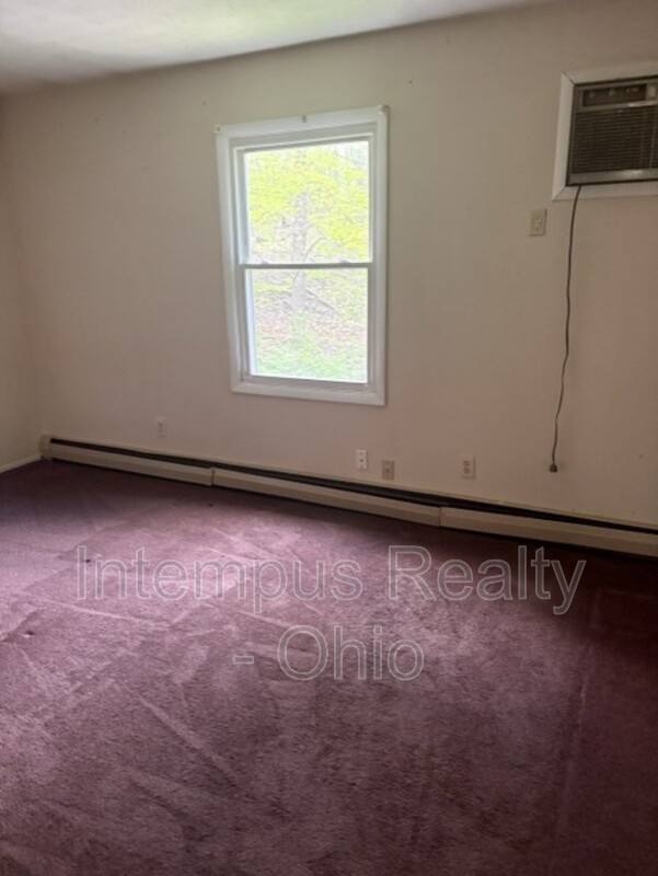 Apartment for rent at 203 S Elruth Ave #4, Girard, OH 44420