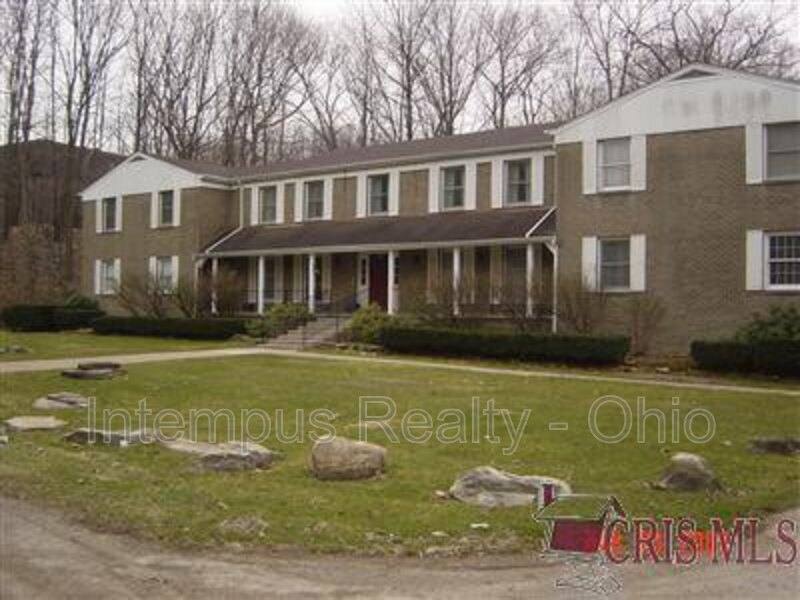 Apartment for rent at 203 S Elruth Ave #4, Girard, OH 44420