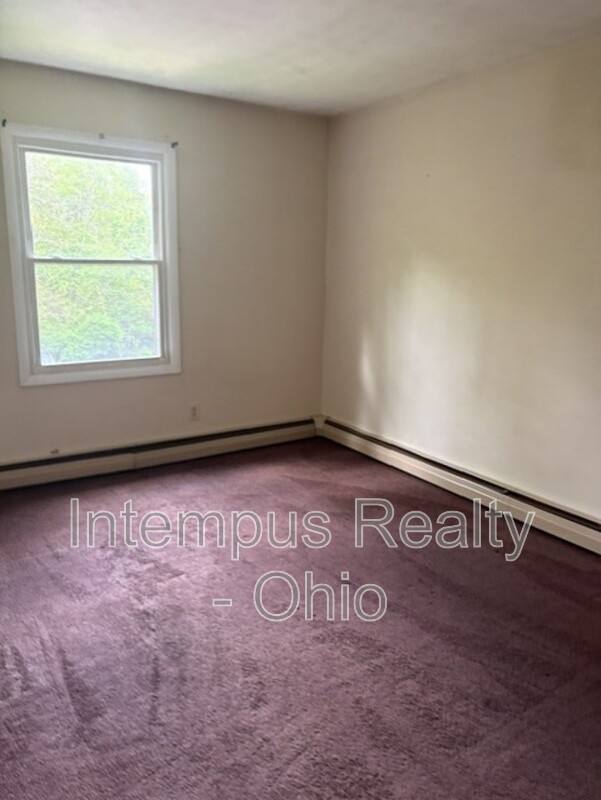 Apartment for rent at 203 S Elruth Ave #4, Girard, OH 44420