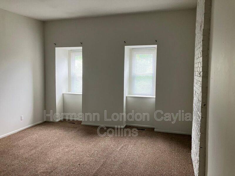 Apartment for rent at 1708 S Tucker Blvd #C, Saint Louis, MO 63104