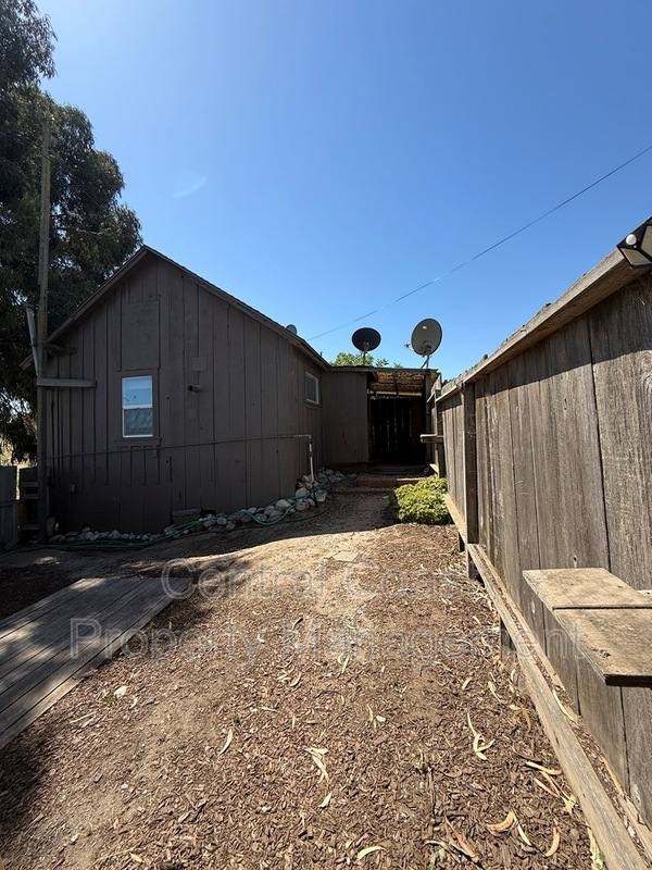 House for rent at 507 River Rd #A, Salinas, CA 93908