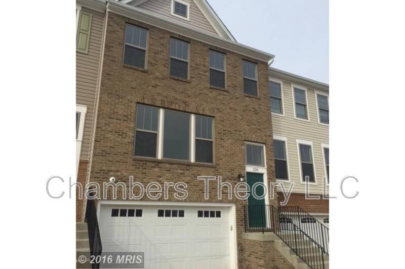 Townhouse for rent at 220 Natural Terrace SW, Leesburg, VA 20175
