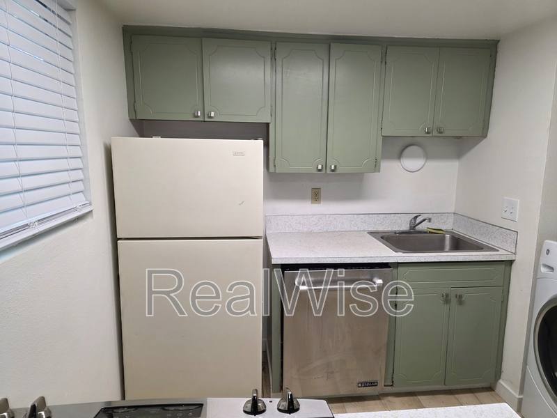 Apartment for rent at 1101 NE Minnehaha St #G, Vancouver, WA 98665