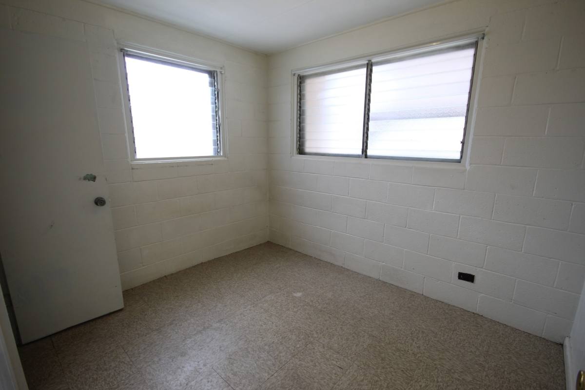 Apartment for rent at 2304 Kapiolani Blvd, Honolulu, HI 96826