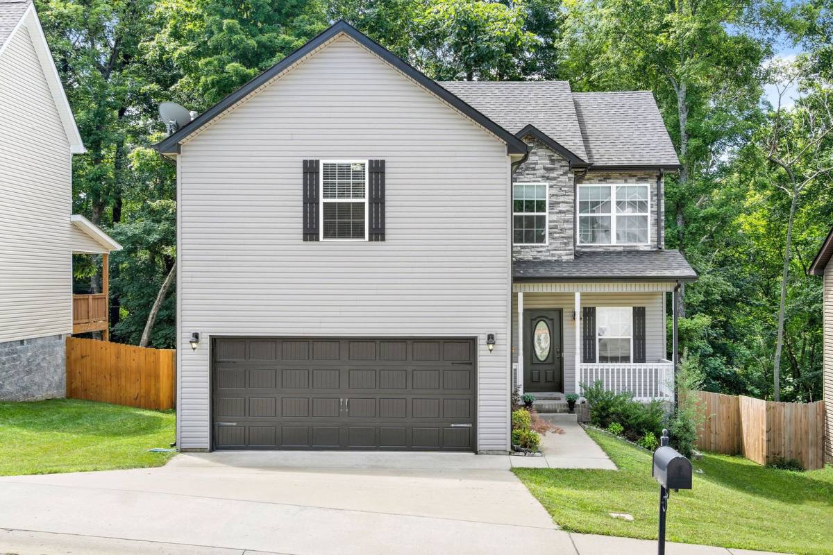 House for rent at 1194 Eagles Bluff Dr, Clarksville, TN 37040