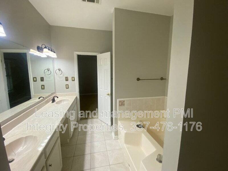 House for rent at 101 Seneca Circle, Youngsville, LA 70592