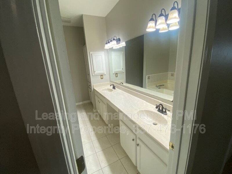 House for rent at 101 Seneca Circle, Youngsville, LA 70592