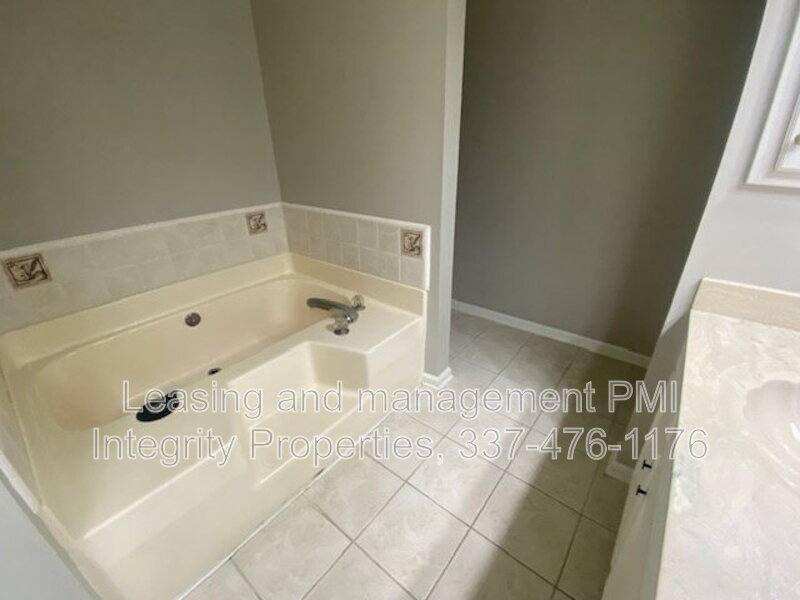 House for rent at 101 Seneca Circle, Youngsville, LA 70592