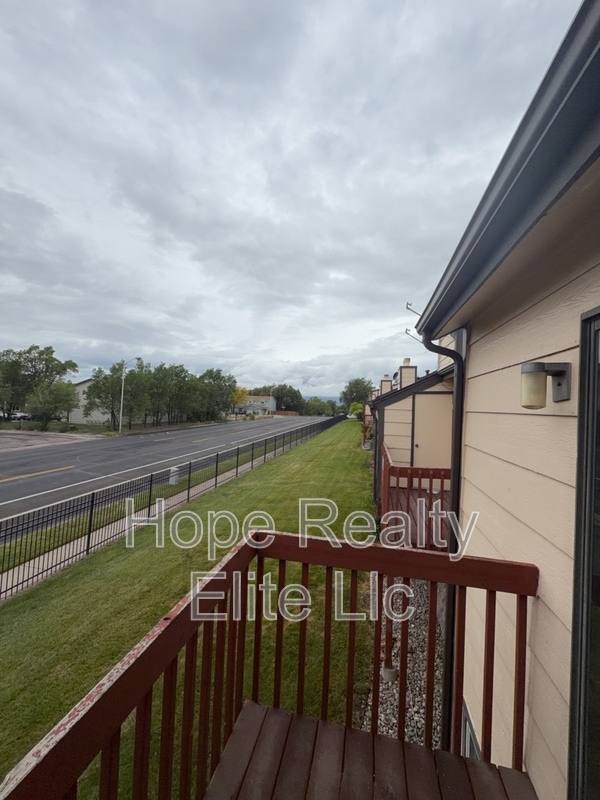 House for rent at 4537 Lamplighter Circle, Colorado Springs, CO 80916