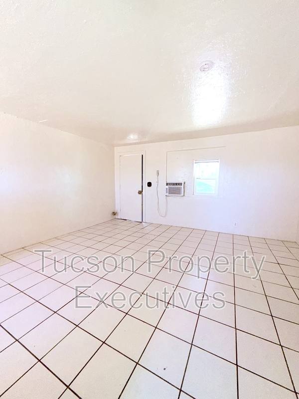 Apartment for rent at 1951 E Benson Highway 6, Tucson, AZ 85714
