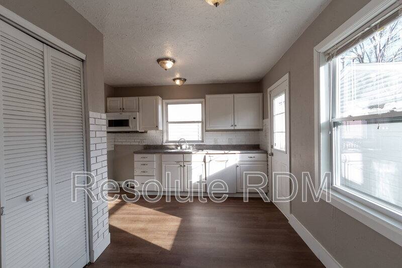 House for rent at 7955 E 49th St, Indianapolis, IN 46226