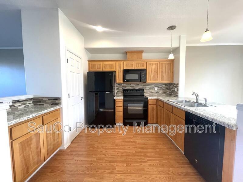 Townhouse for rent at 20715 NW Painted Mountain Dr, Beaverton, OR 97006