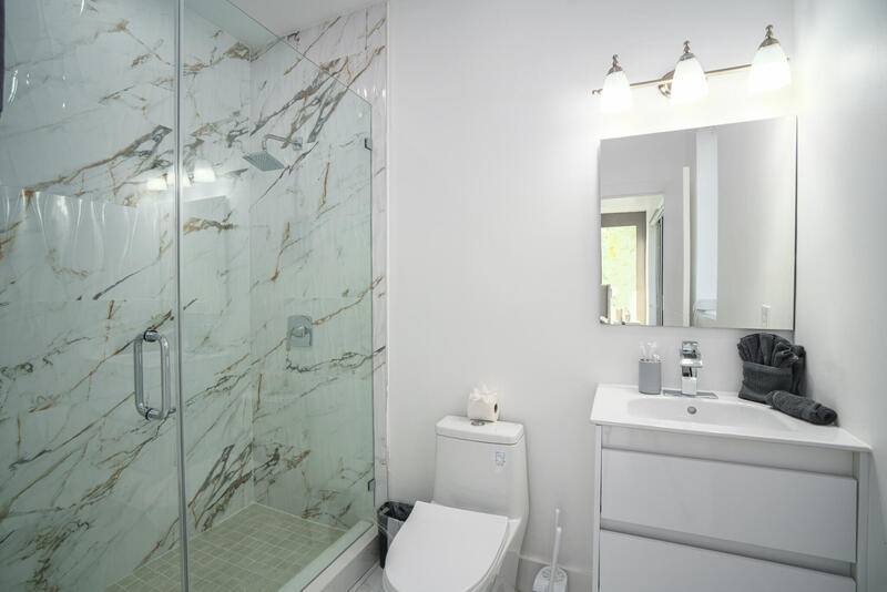 Townhouse for rent at 1006 N Riverside Dr, Pompano Beach, FL 33062